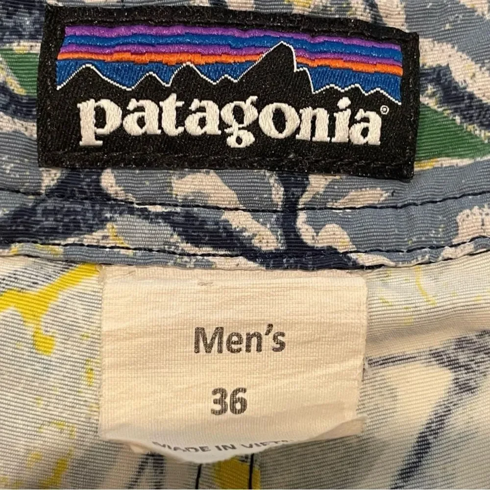 Patagonia Board‎ Shorts With Zip Pocket Blue Green Tropical Leaf Size 36
